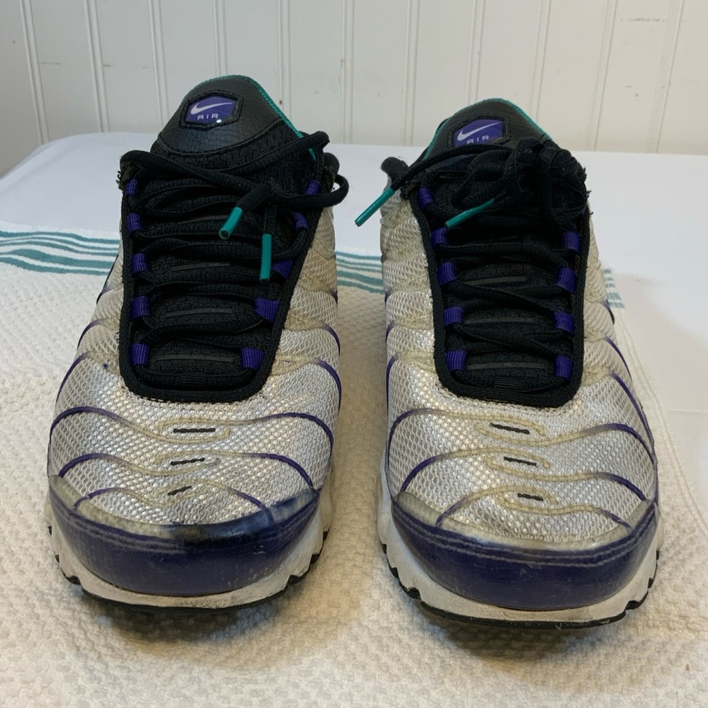 Nike Air Max Silver and Purple Sneakers size 8.5 men